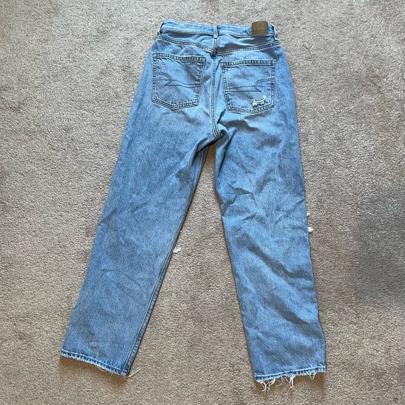 American Eagle 90s boyfriend jeans size 6 - Picture 6 of 6
